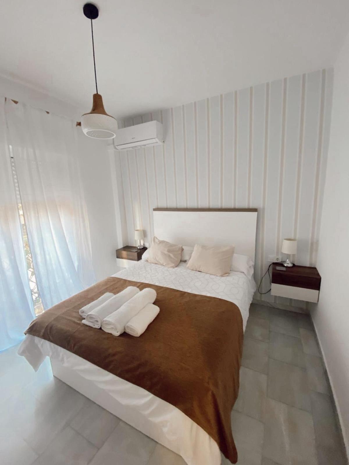 Apartamento Melina Arlu - Barrio La Victoria Málaga Dış mekan fotoğraf