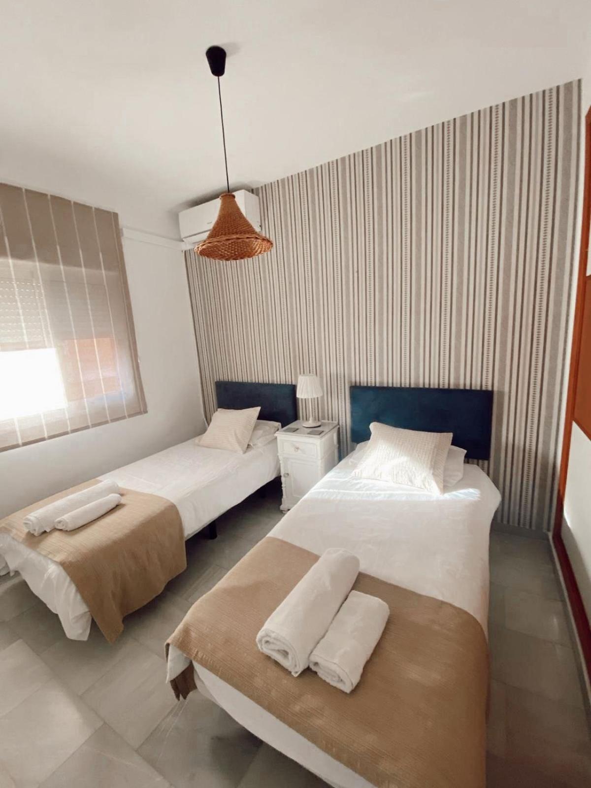 Apartamento Melina Arlu - Barrio La Victoria Málaga Dış mekan fotoğraf